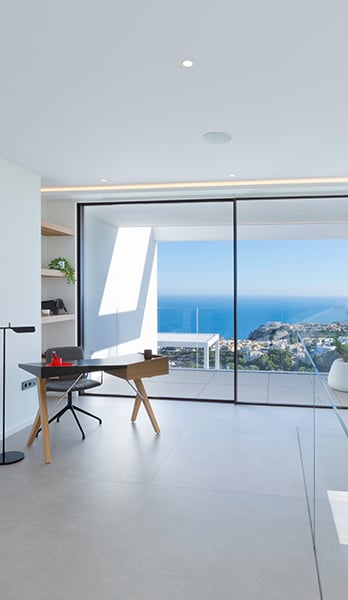 Un espacio de trabajo bañado por la luz natural