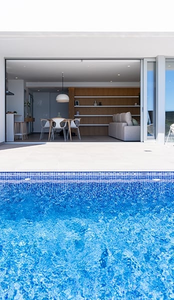 Swimming pools to enjoy the summer evenings