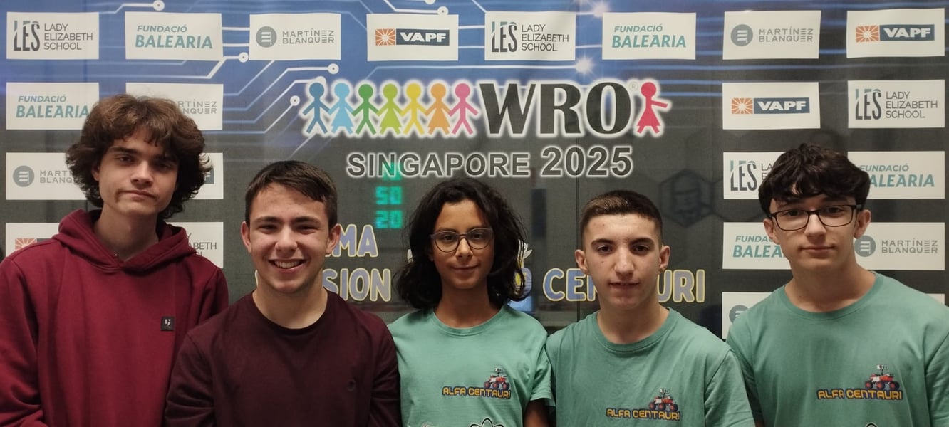 VAPF collabore avec DIVERBOT Denia dans leur aventure à la WRO de Singapour